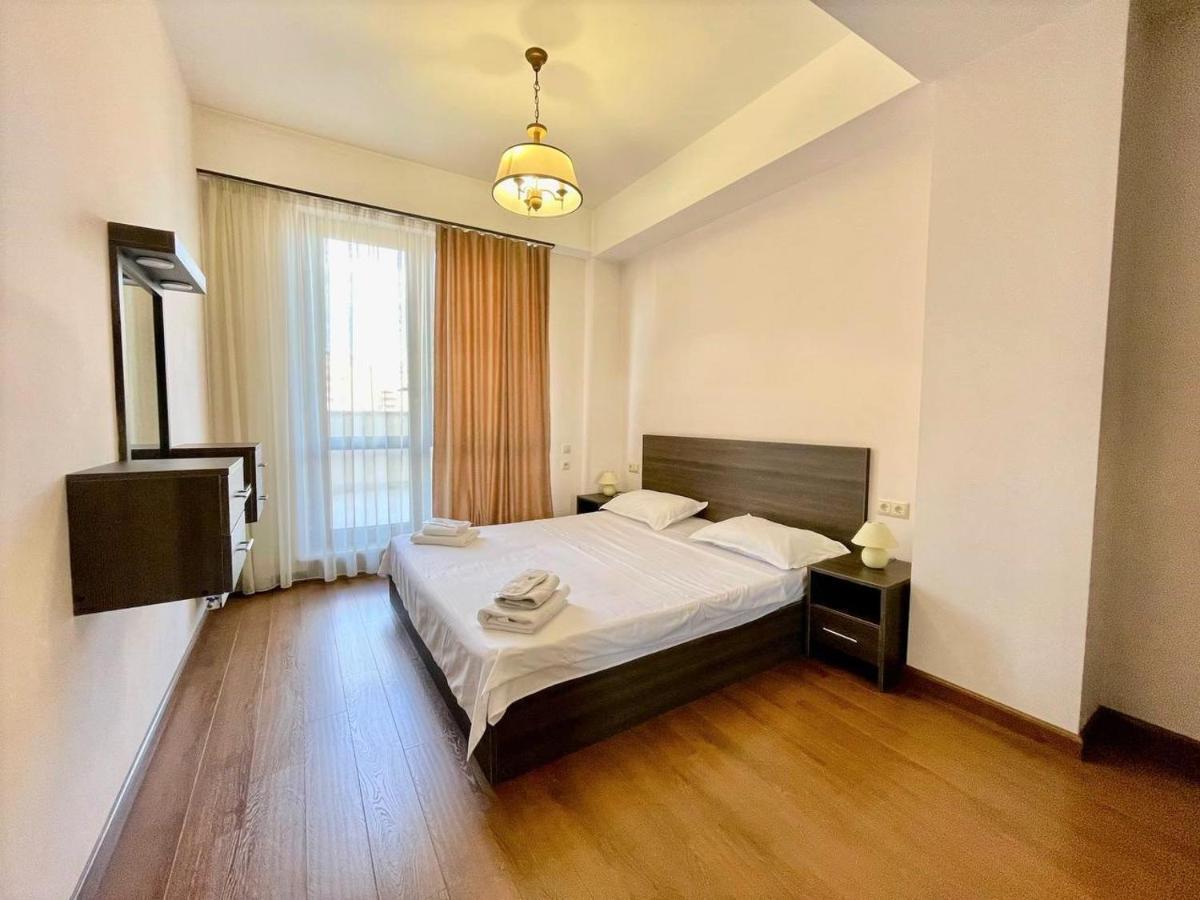 Yerevan House Luxury Apartment 5 Ngoại thất bức ảnh