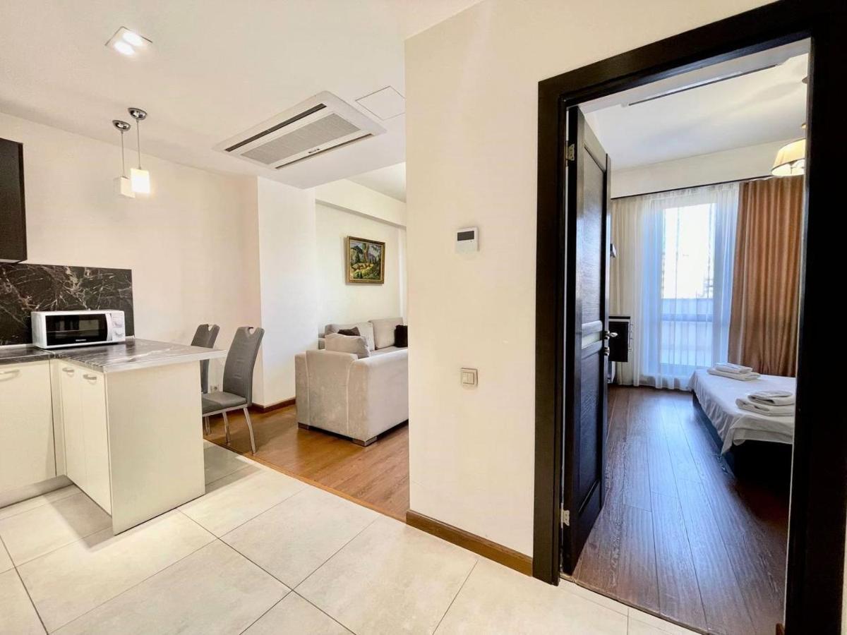 Yerevan House Luxury Apartment 5 Ngoại thất bức ảnh