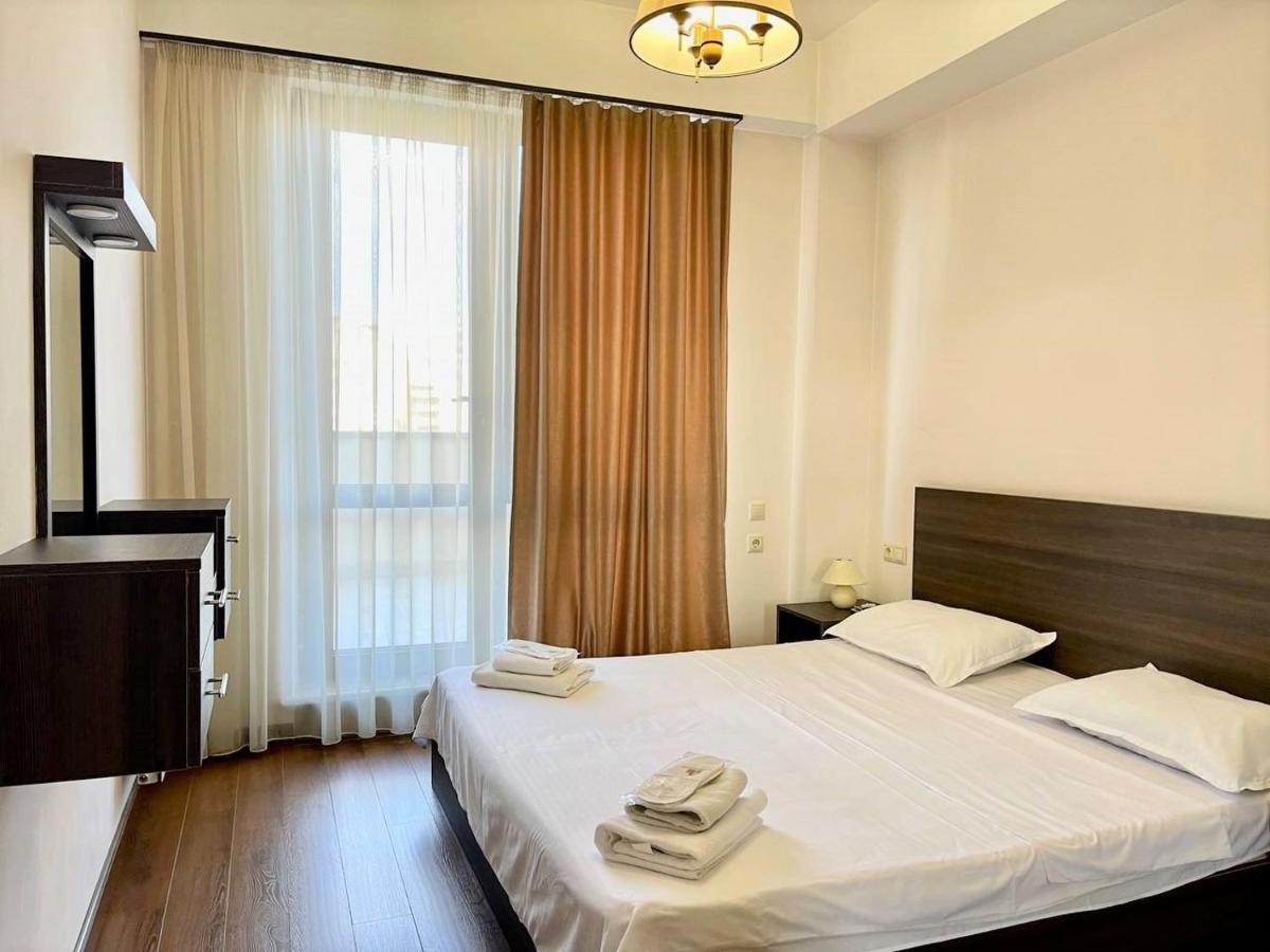 Yerevan House Luxury Apartment 5 Ngoại thất bức ảnh